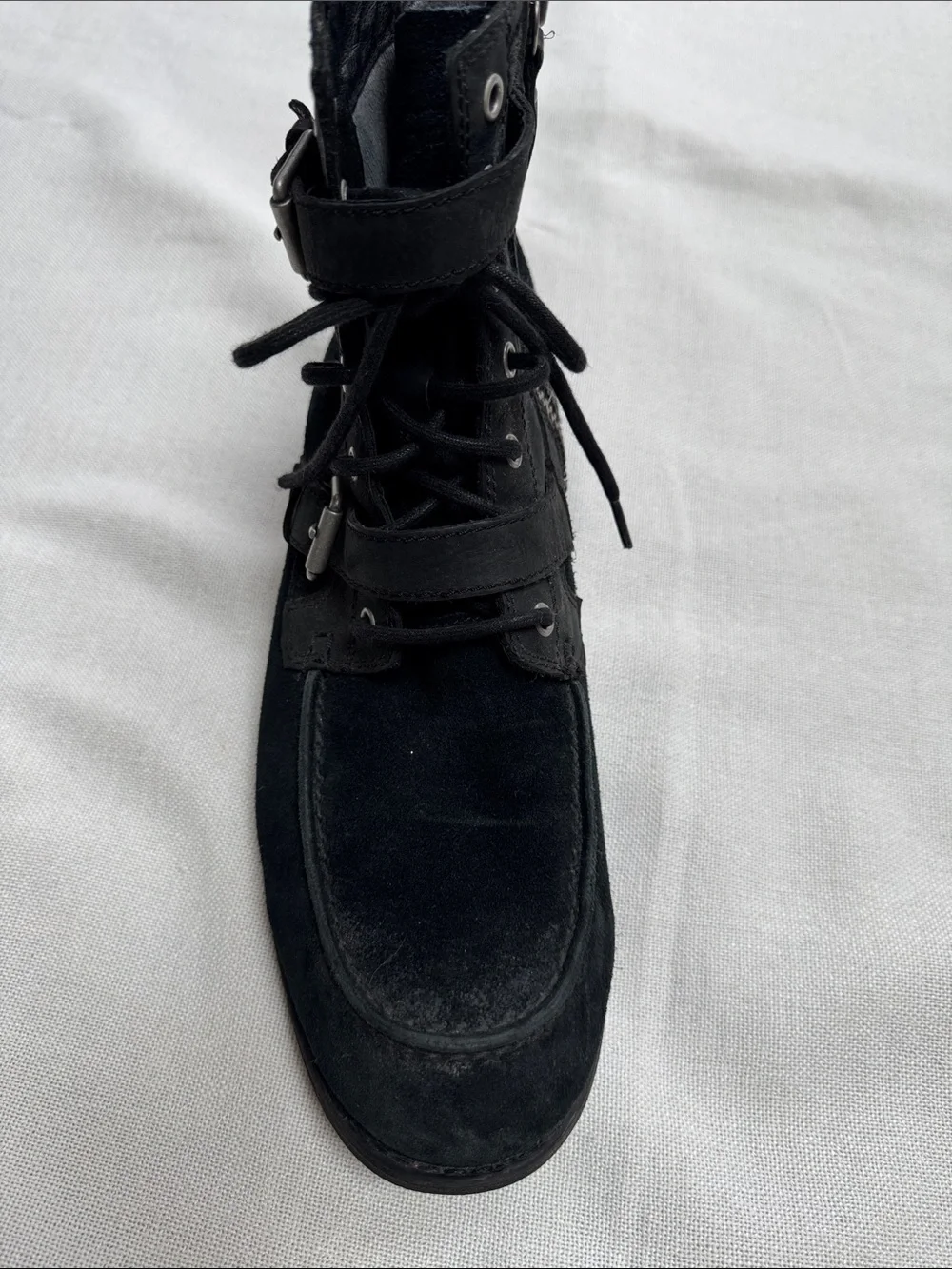 UGG stylish black